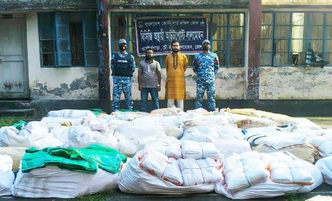 ভোলায় ৩ লাখ ৬০ হাজার টাকার পলিথিন জব্দ, মালিককে অর্থদণ্ড 